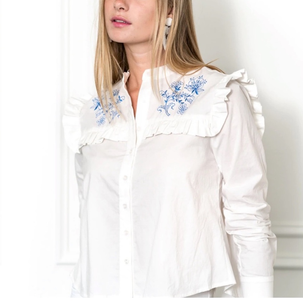 The Shirt by Rochelle Behrens Trapeze Shirt, Blue Embroidery Size L NEVER WORN